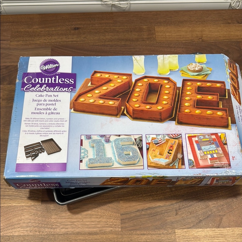 Wilton Countless Celebrations Cake Mold Set